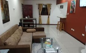 Aptos Casa Caribe, Self Check-in, Apartments&Rooms in Limon City